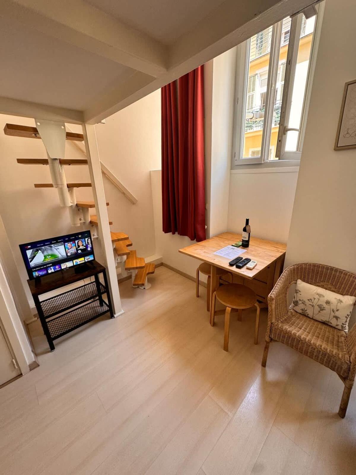 Tranquil With Mezzanine In Carre Dor Hébergement de vacances *
